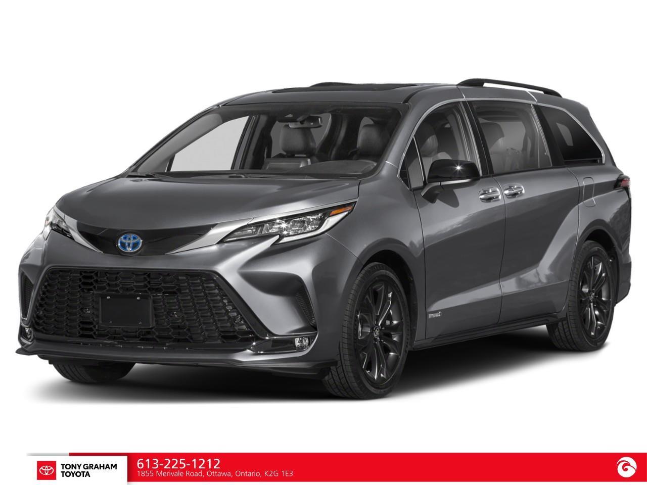 2022 Toyota Sienna XSE 7-Passenger Photo