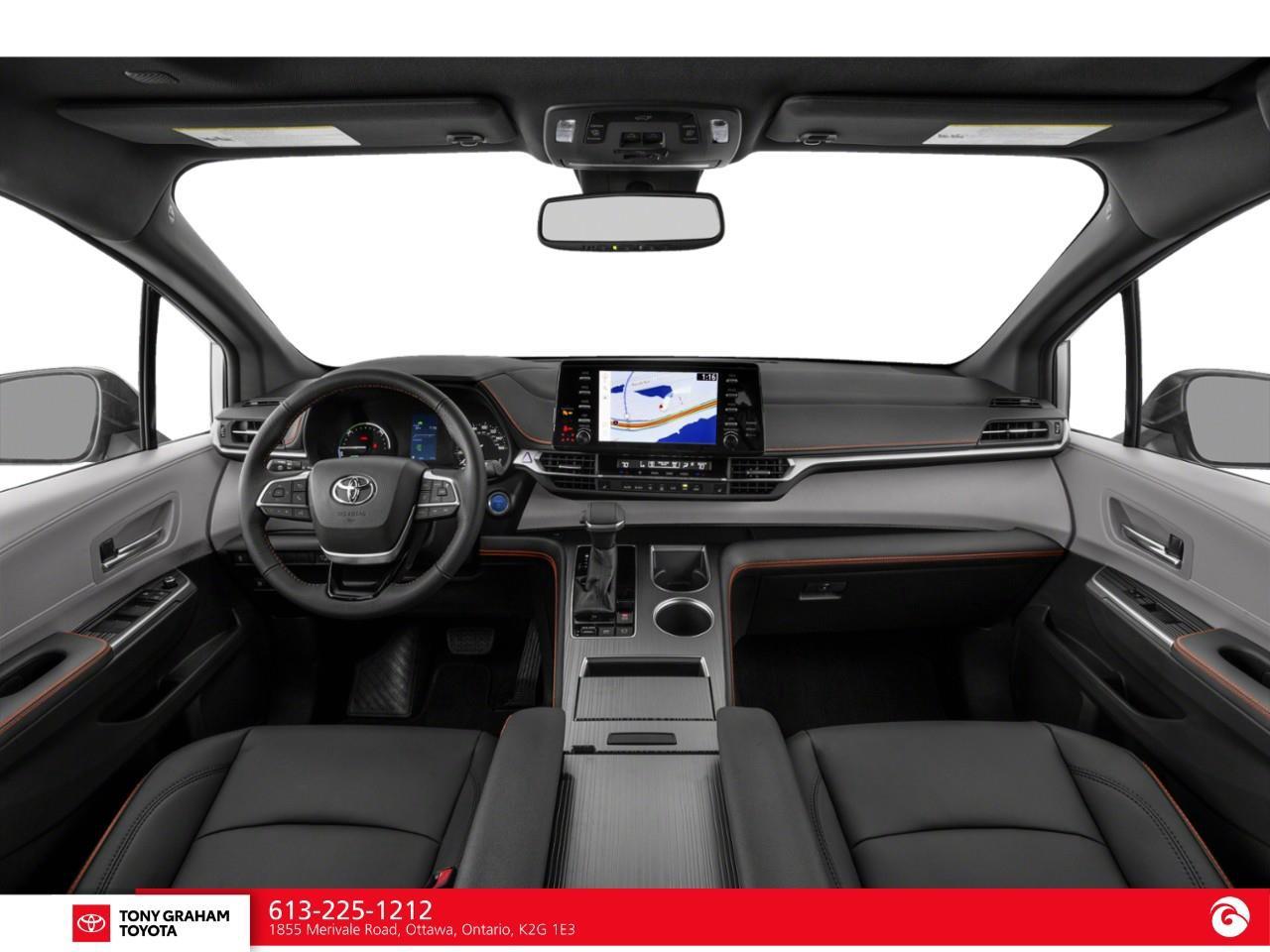 2022 Toyota Sienna XSE 7-Passenger Photo