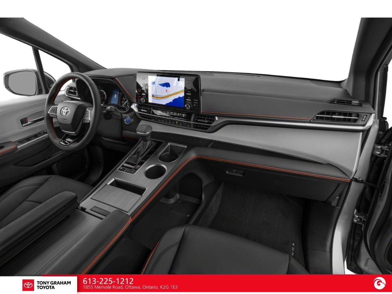 2022 Toyota Sienna XSE 7-Passenger Photo