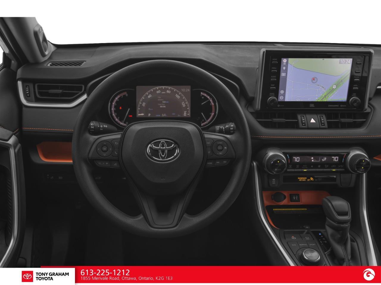2021 Toyota RAV4 LE Photo3