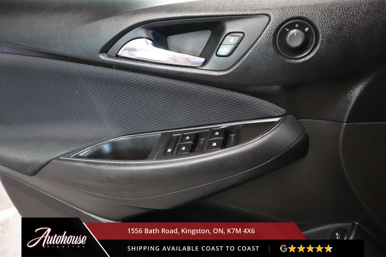 2018 Chevrolet Cruze LT Auto APPLE CARPLAY & ANDROID AUTO - TURBO Photo