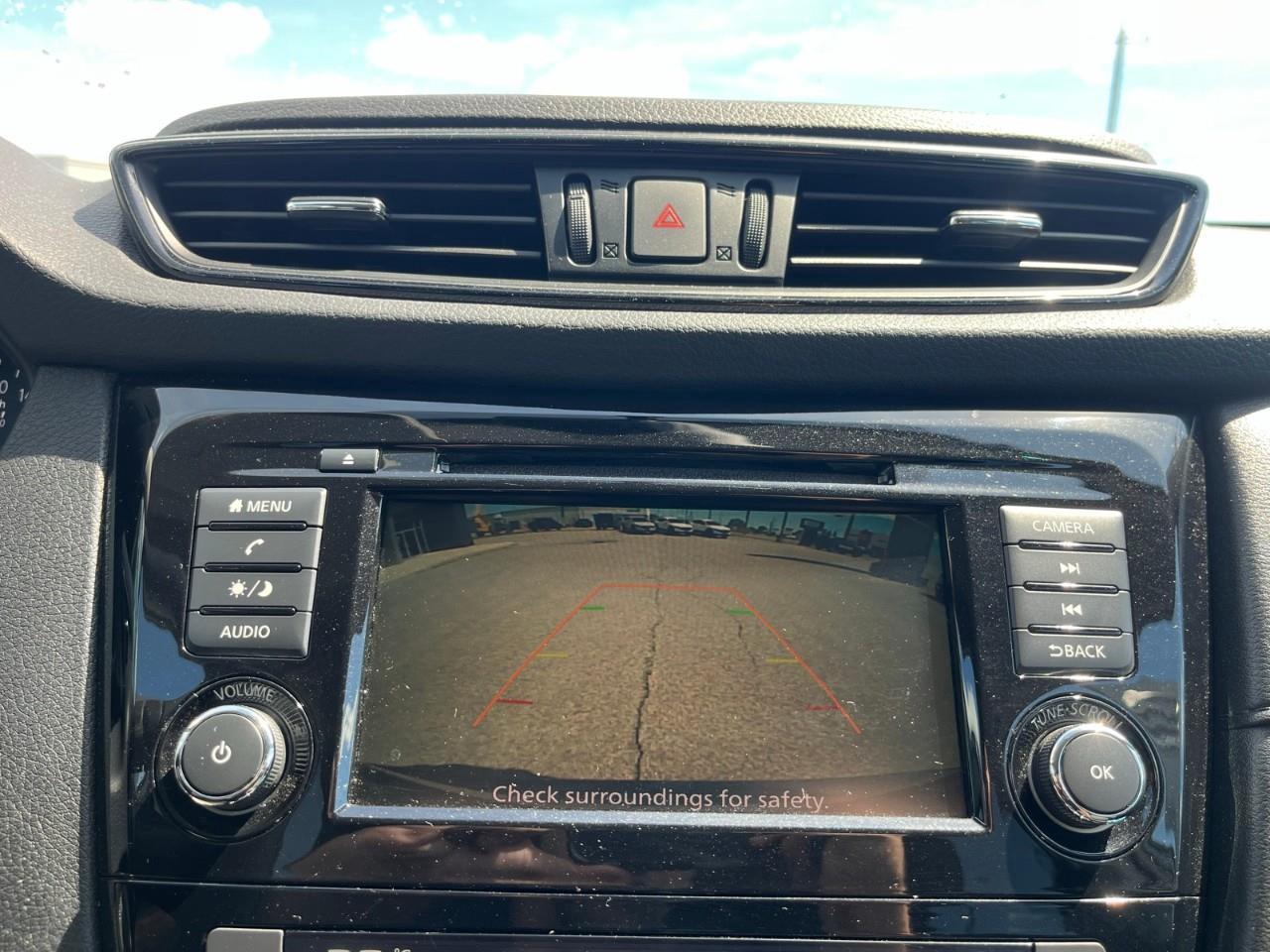2020 Nissan Rogue S CarPlay/Android Auto | Reverse Camera Photo