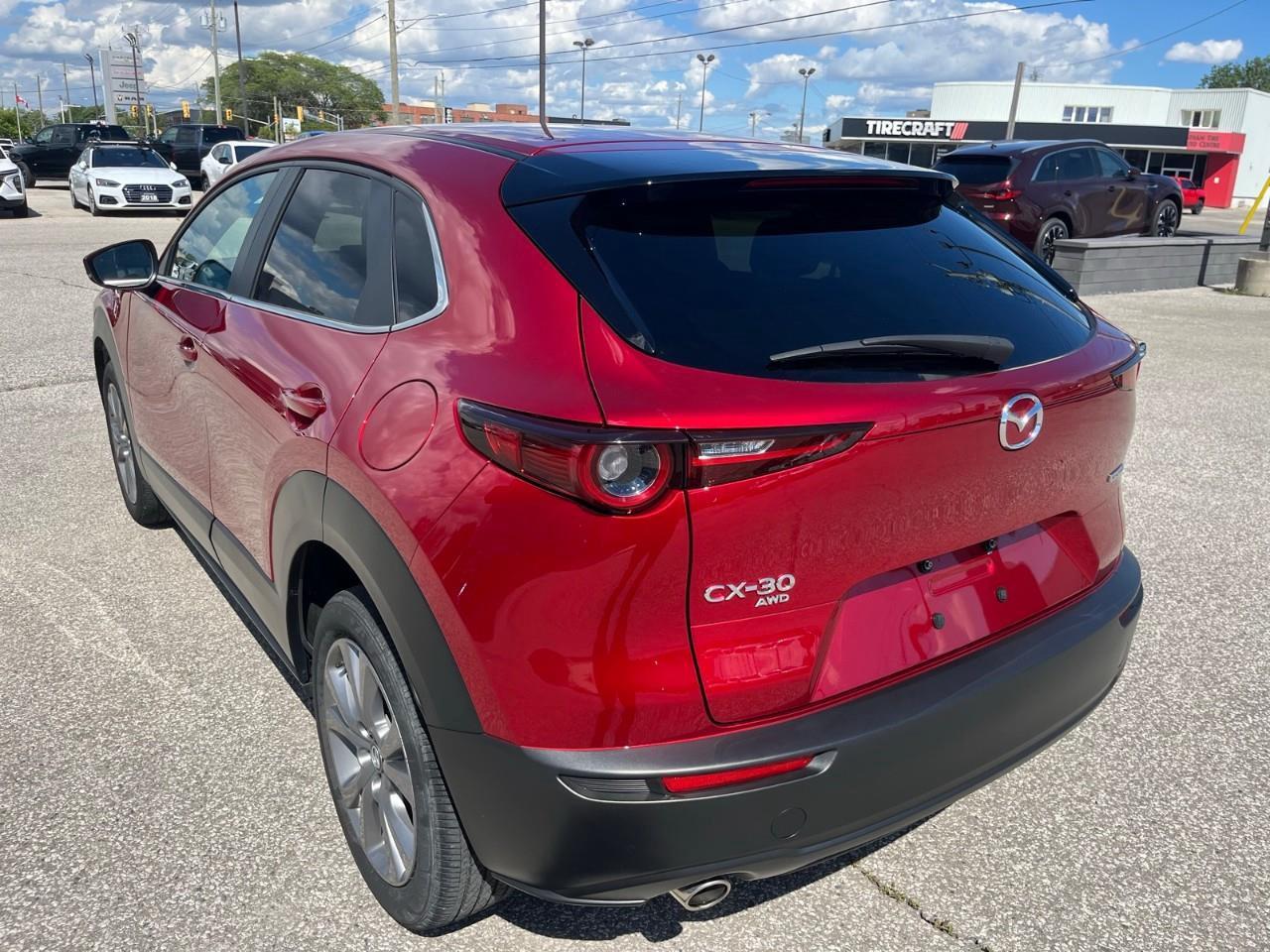 2025 Mazda CX-30 GS Blind Spot Monitoring | Lane Assist | Low Kilometers Photo