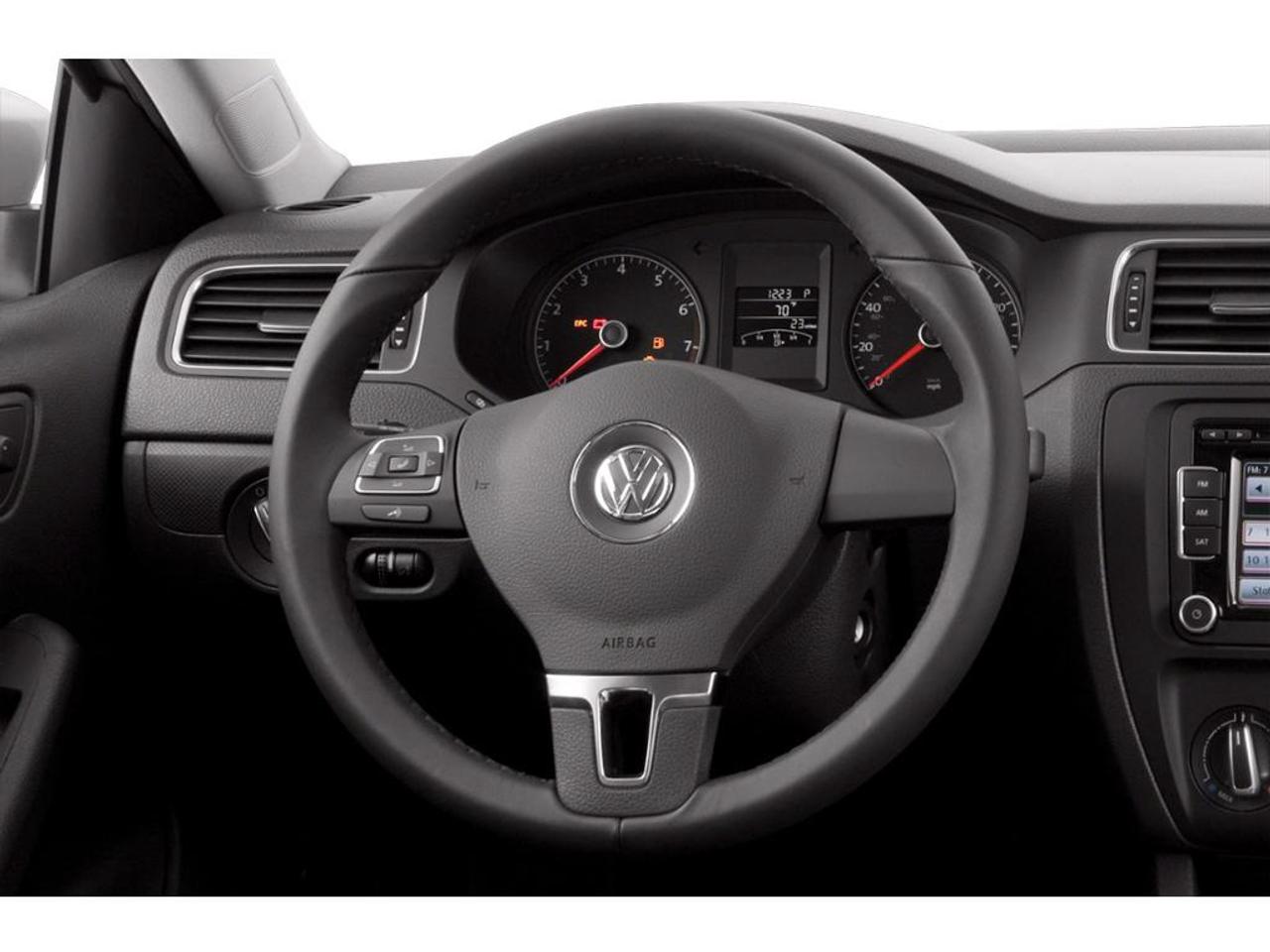 2014 Volkswagen Jetta 1.8 TSI Highline Photo