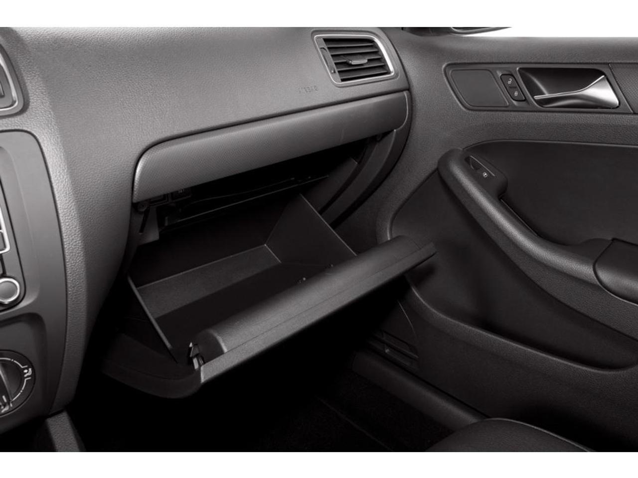 2014 Volkswagen Jetta 1.8 TSI Highline Photo