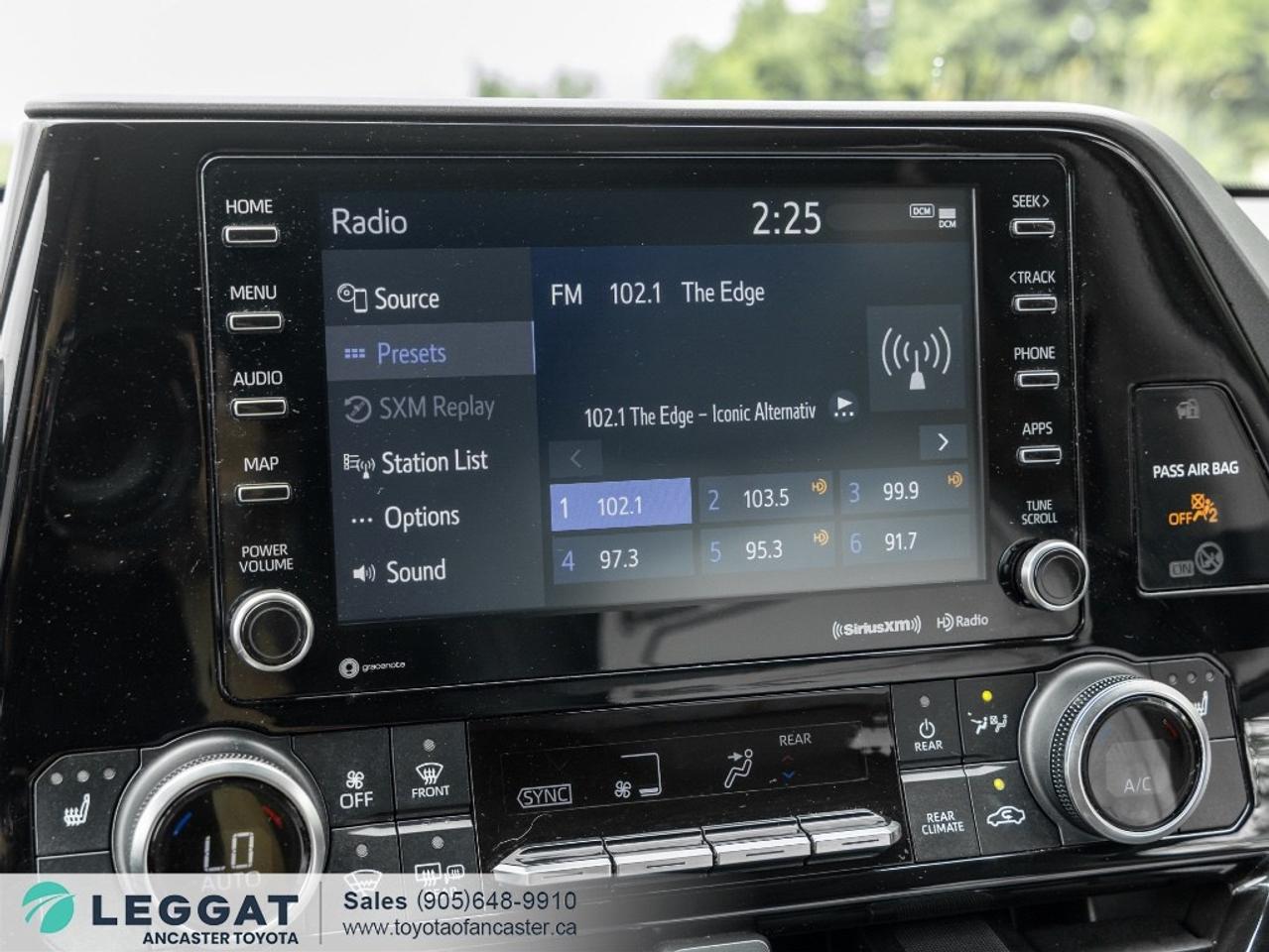2022 Toyota Highlander HYBRID Hybrid XLE AWD Photo
