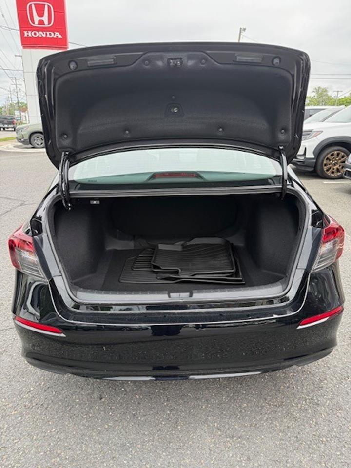 2025 Honda Civic 4D LX CVT Photo