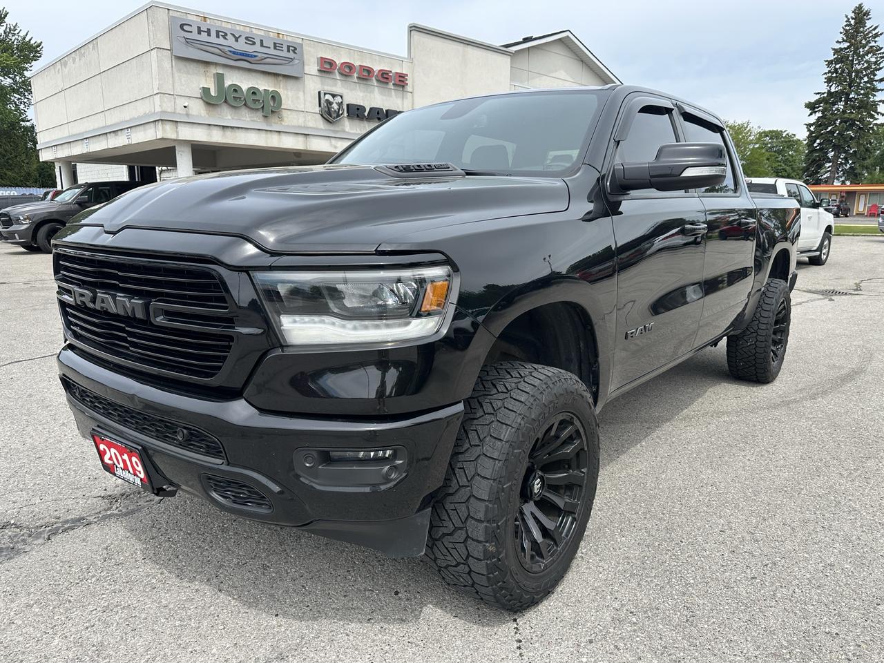 2019 RAM 1500 SPORT Photo
