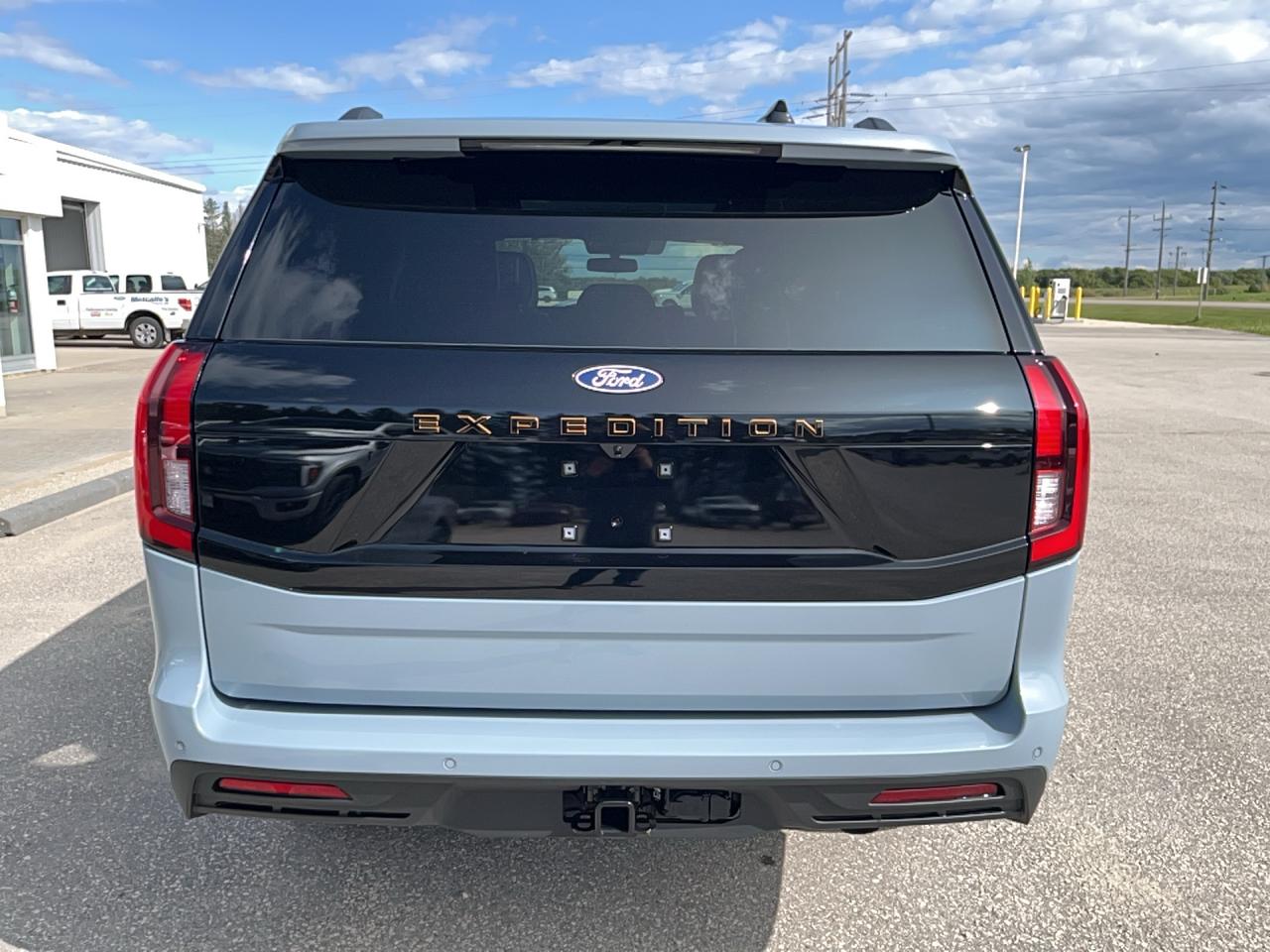 2027 Ford Expedition TREMOR 4X4 Photo4
