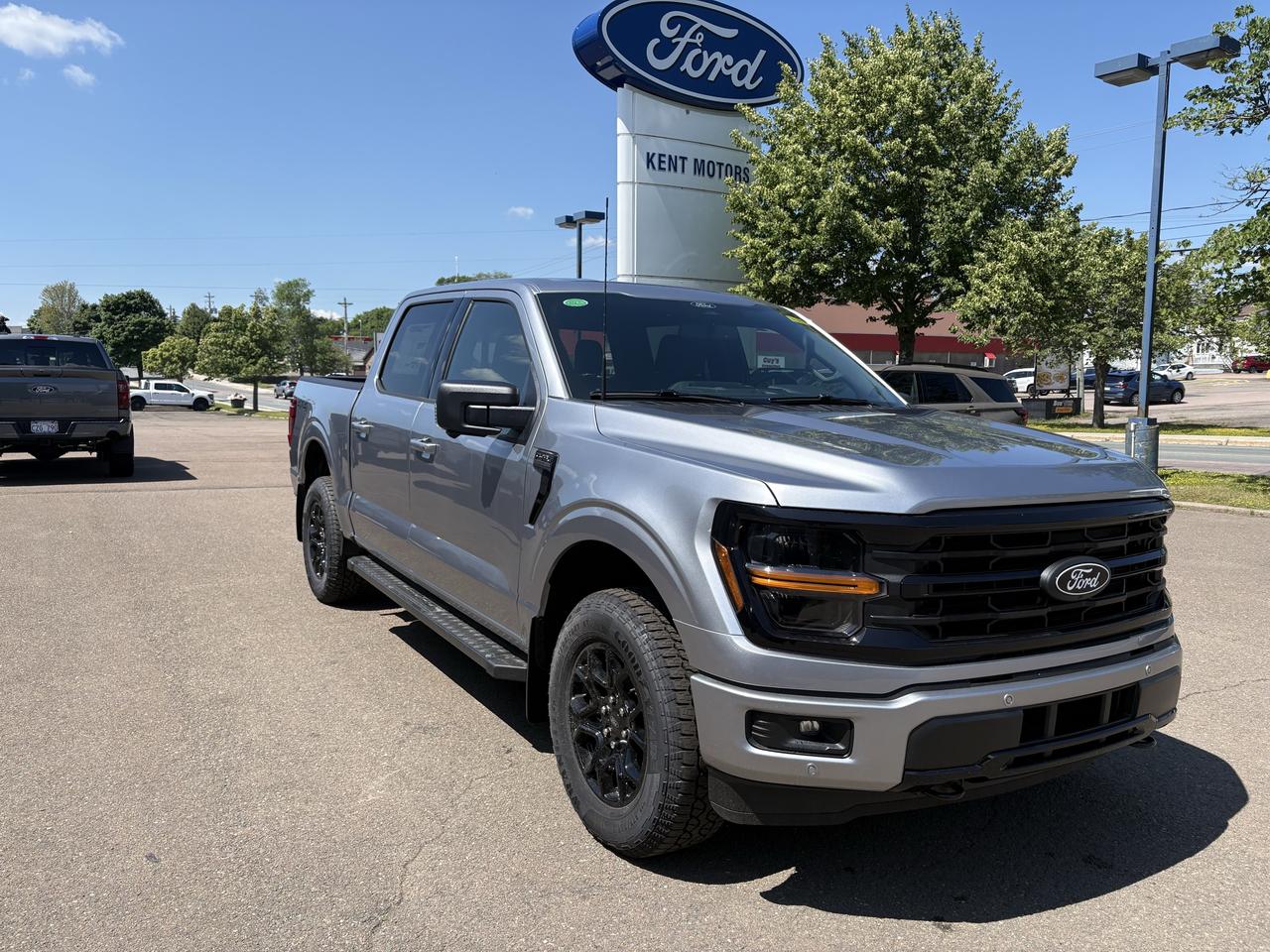 2026 Ford F-150 XLT Photo2