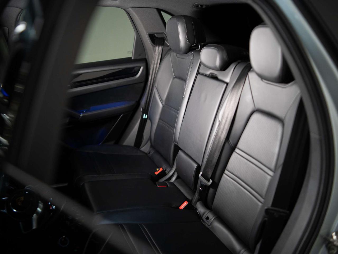 2021 Porsche Cayenne PREMIUM PLUS | PANO | BOSE | 20 IN Photo