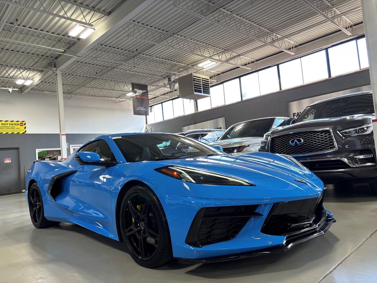 2022 Chevrolet Corvette Stingray|1LT|NAV|TARGAROOF|BOSE|ZMODE|RAPIDBLUE|++ Photo