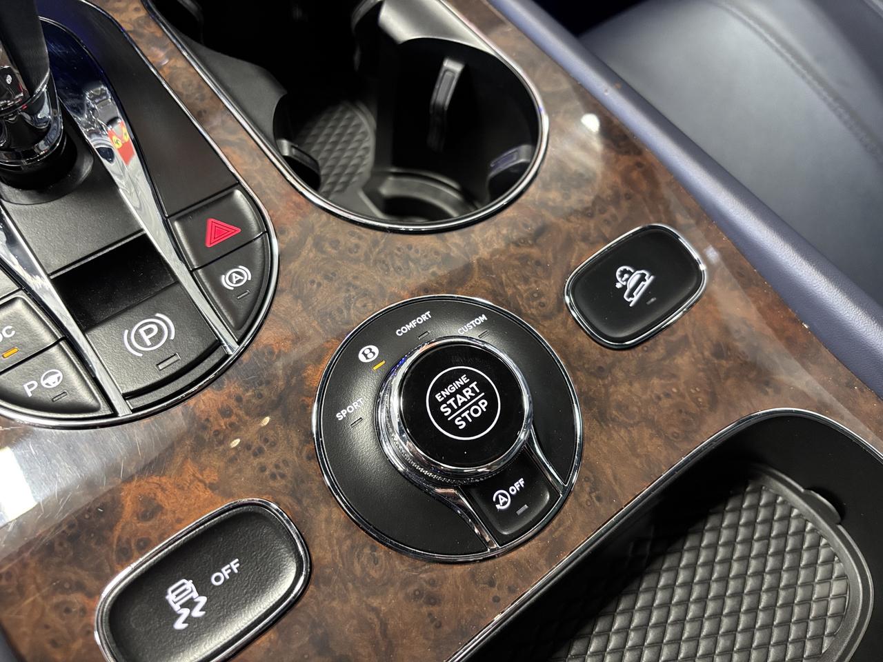 2019 Bentley Bentayga V8 AWD | NO LUX TAX | NIGHT VISION | HEADS UP | + Photo