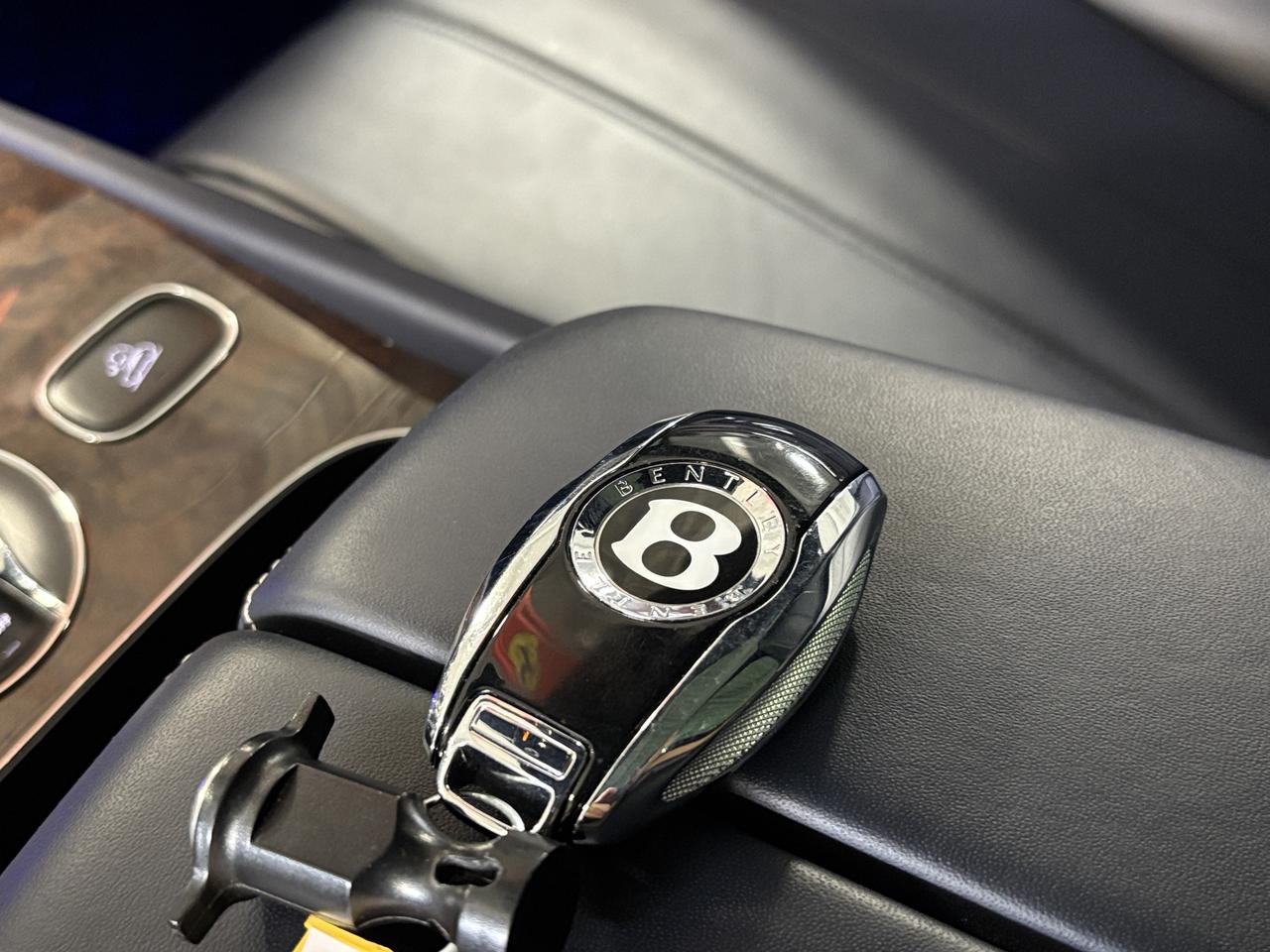 2019 Bentley Bentayga V8 AWD | NO LUX TAX | NIGHT VISION | HEADS UP | + Photo