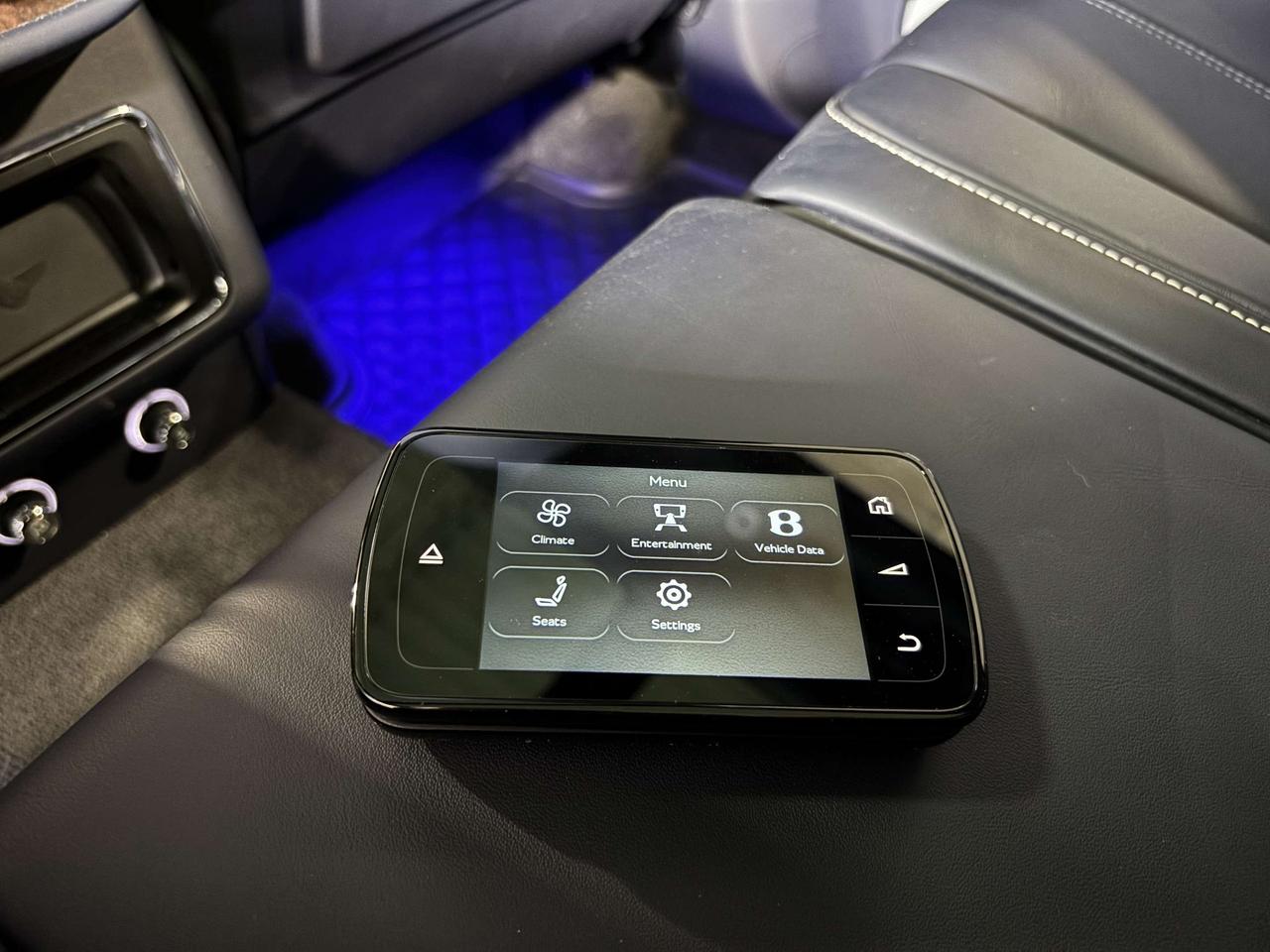 2019 Bentley Bentayga V8 AWD | NO LUX TAX | NIGHT VISION | HEADS UP | + Photo