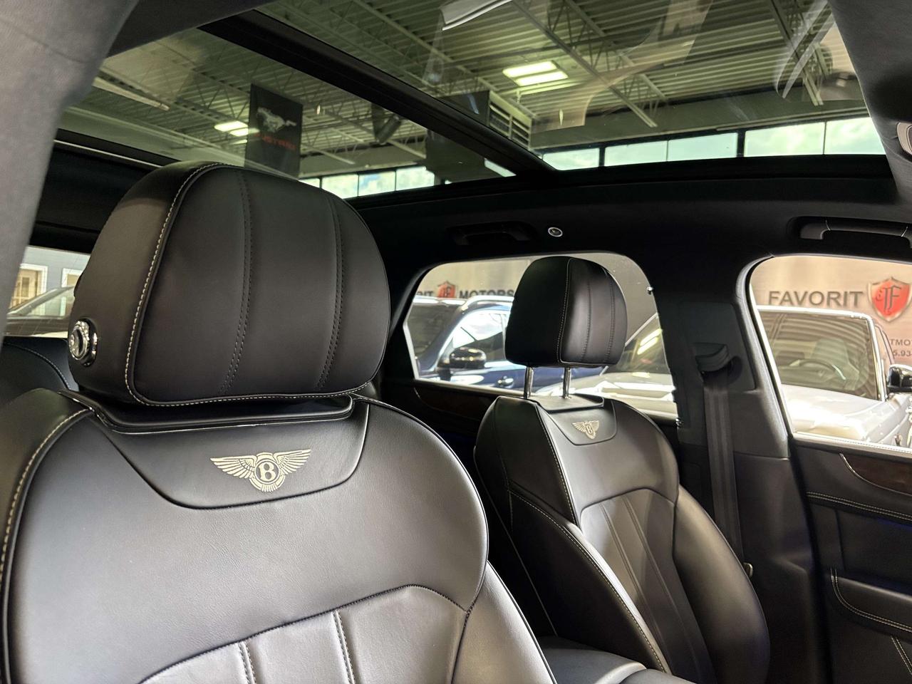 2019 Bentley Bentayga V8 AWD | NO LUX TAX | NIGHT VISION | HEADS UP | + Photo
