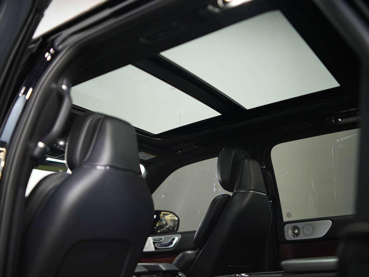 2023 Lincoln Navigator RESERVE | 7 PASS | PANO | 22 IN Photo