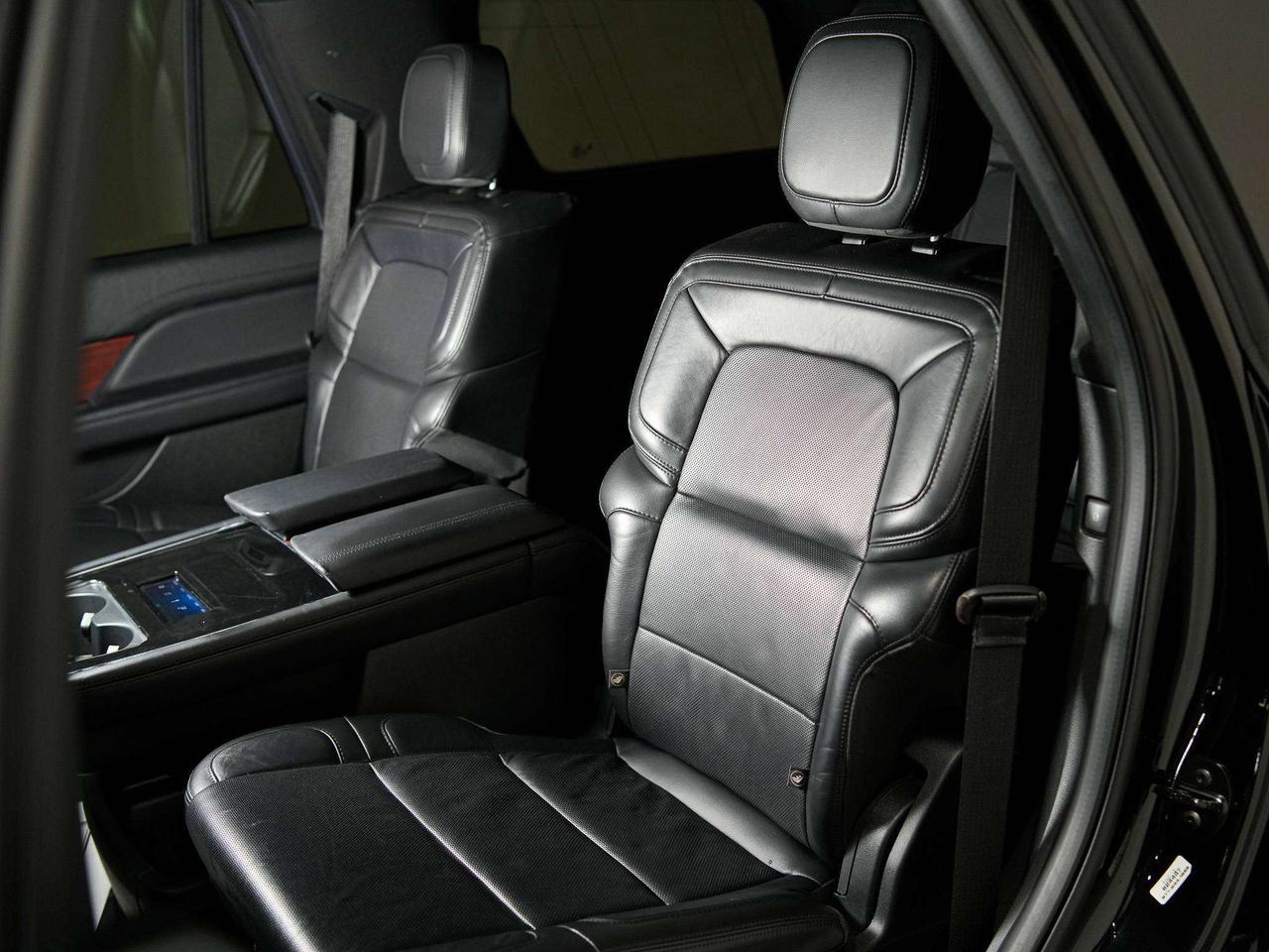 2023 Lincoln Navigator RESERVE | 7 PASS | PANO | 22 IN Photo