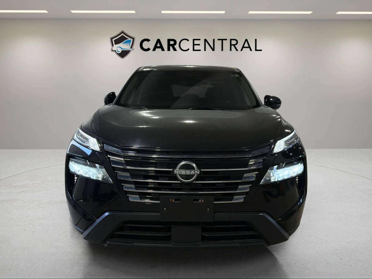 2024 Nissan Rogue S AWD | CLEAN CARFAX| STARTER| CARPLAY|  HTD SEATS Photo