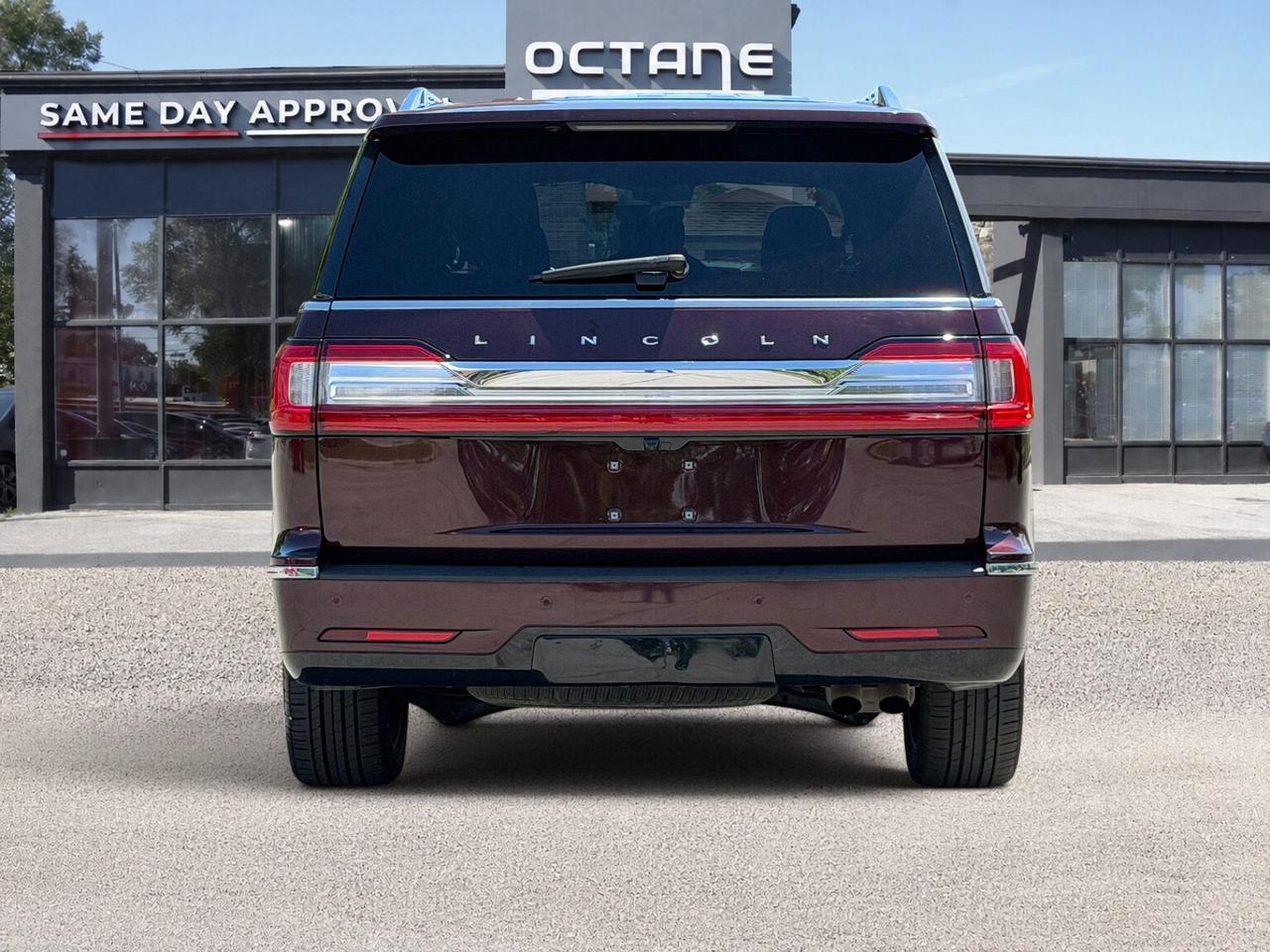 2019 Lincoln Navigator Reserve 4x4 Photo4