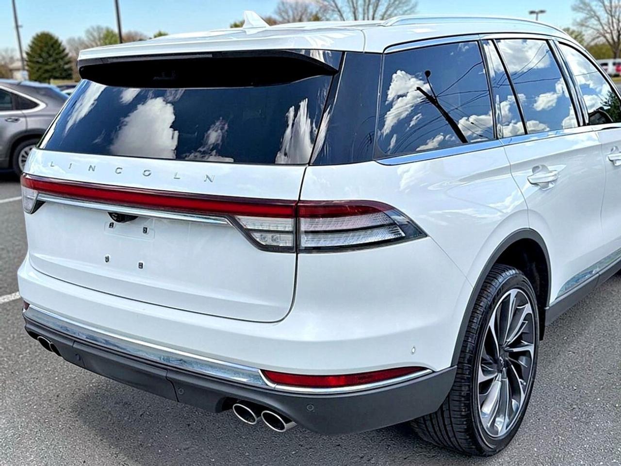 2020 Lincoln Aviator Reserve AWD Photo