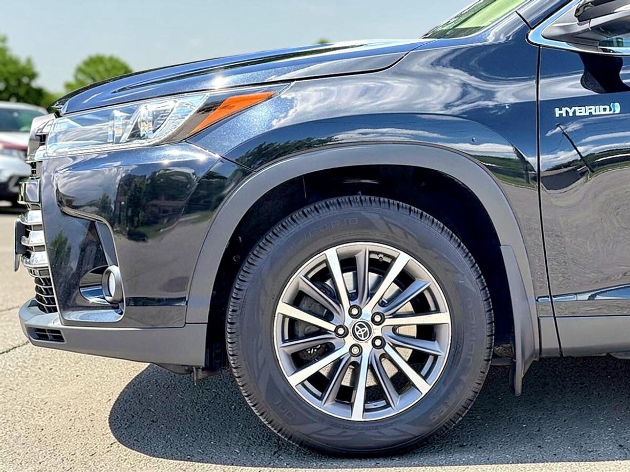 2019 Toyota Highlander AWD Hybrid XLE Photo