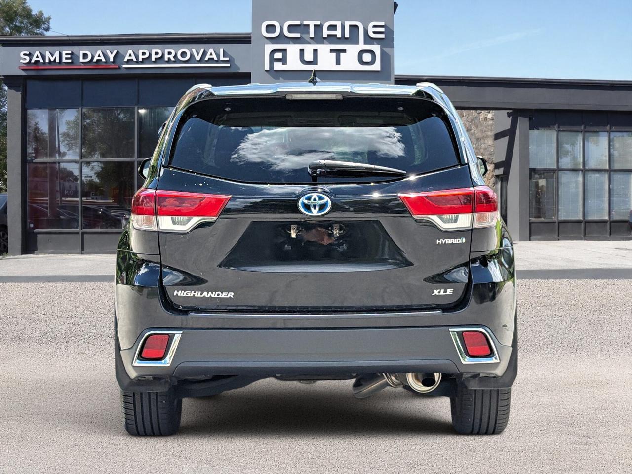 2019 Toyota Highlander AWD Hybrid XLE Photo