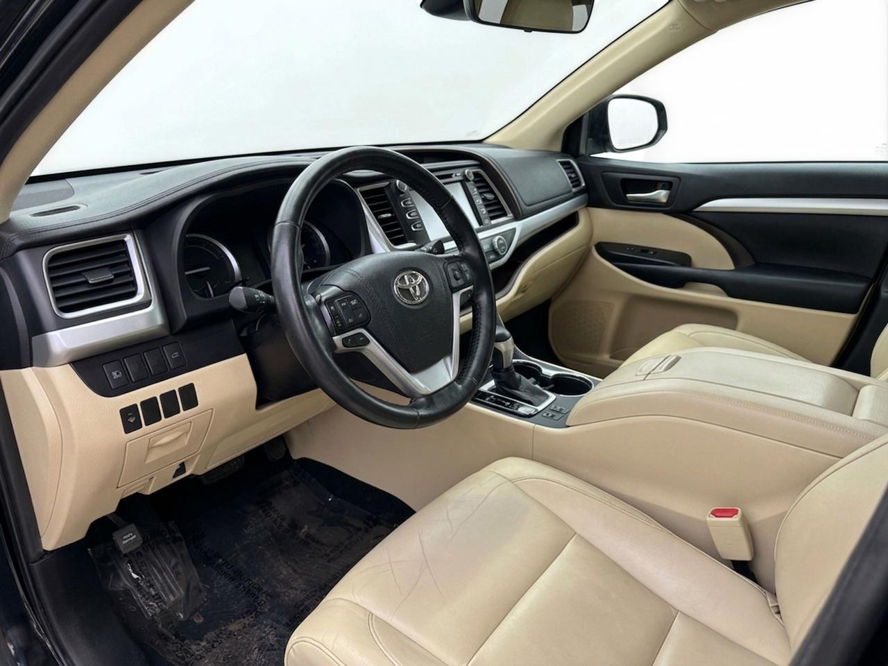 2019 Toyota Highlander AWD Hybrid XLE Photo