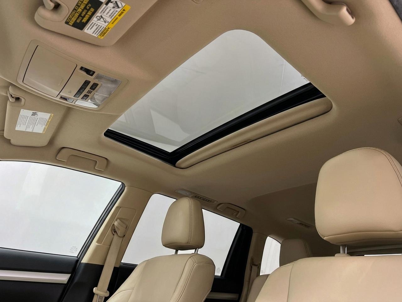 2019 Toyota Highlander AWD Hybrid XLE Photo