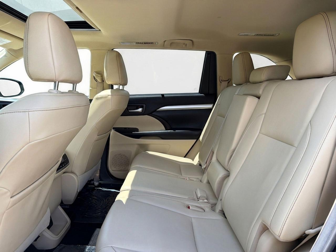2019 Toyota Highlander AWD Hybrid XLE Photo