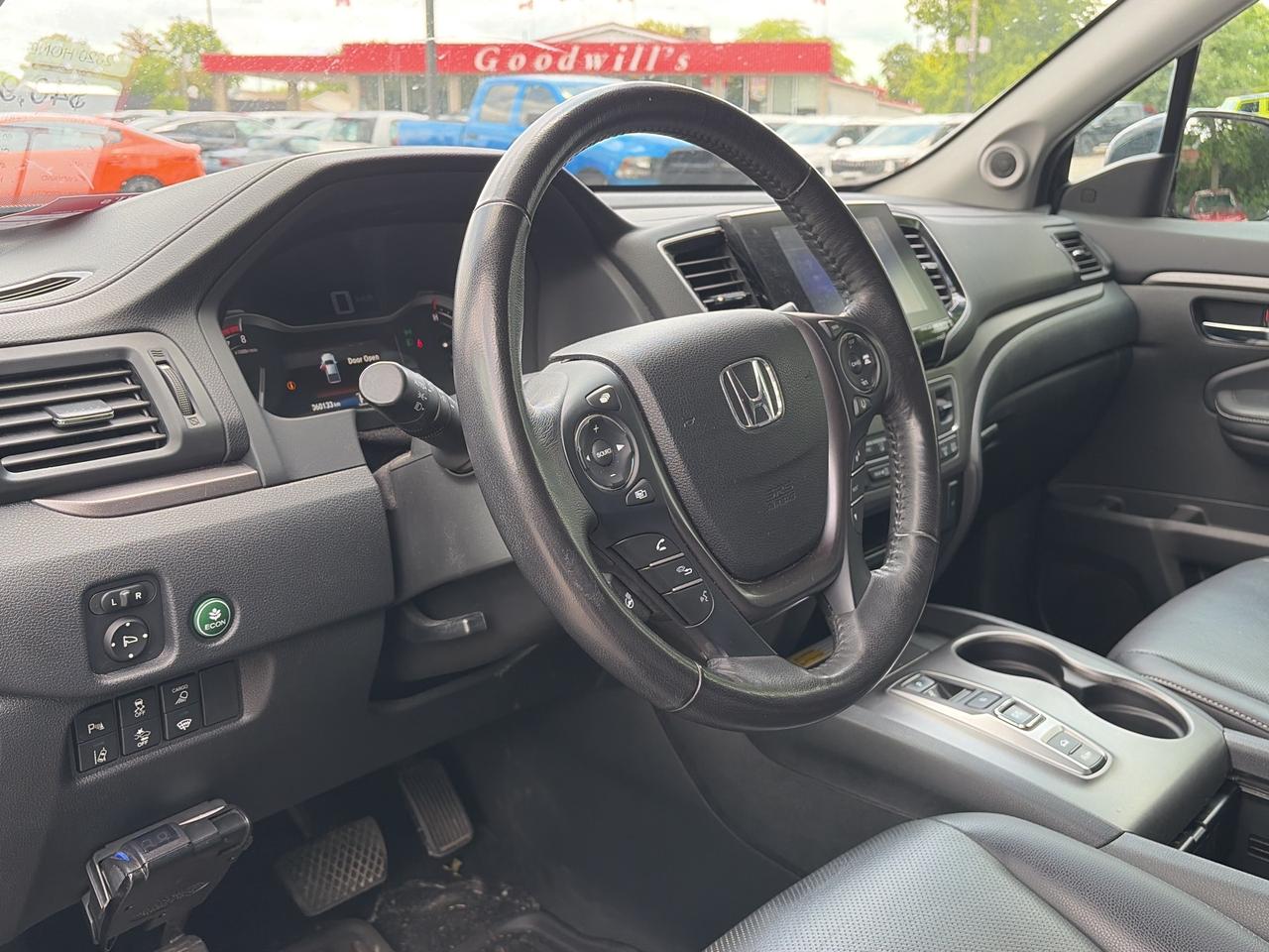 2022 Honda Ridgeline EX-L AWD, CLEAN CARFAX, LOW MILEAGE, HEATED SEATS! - Photo #9