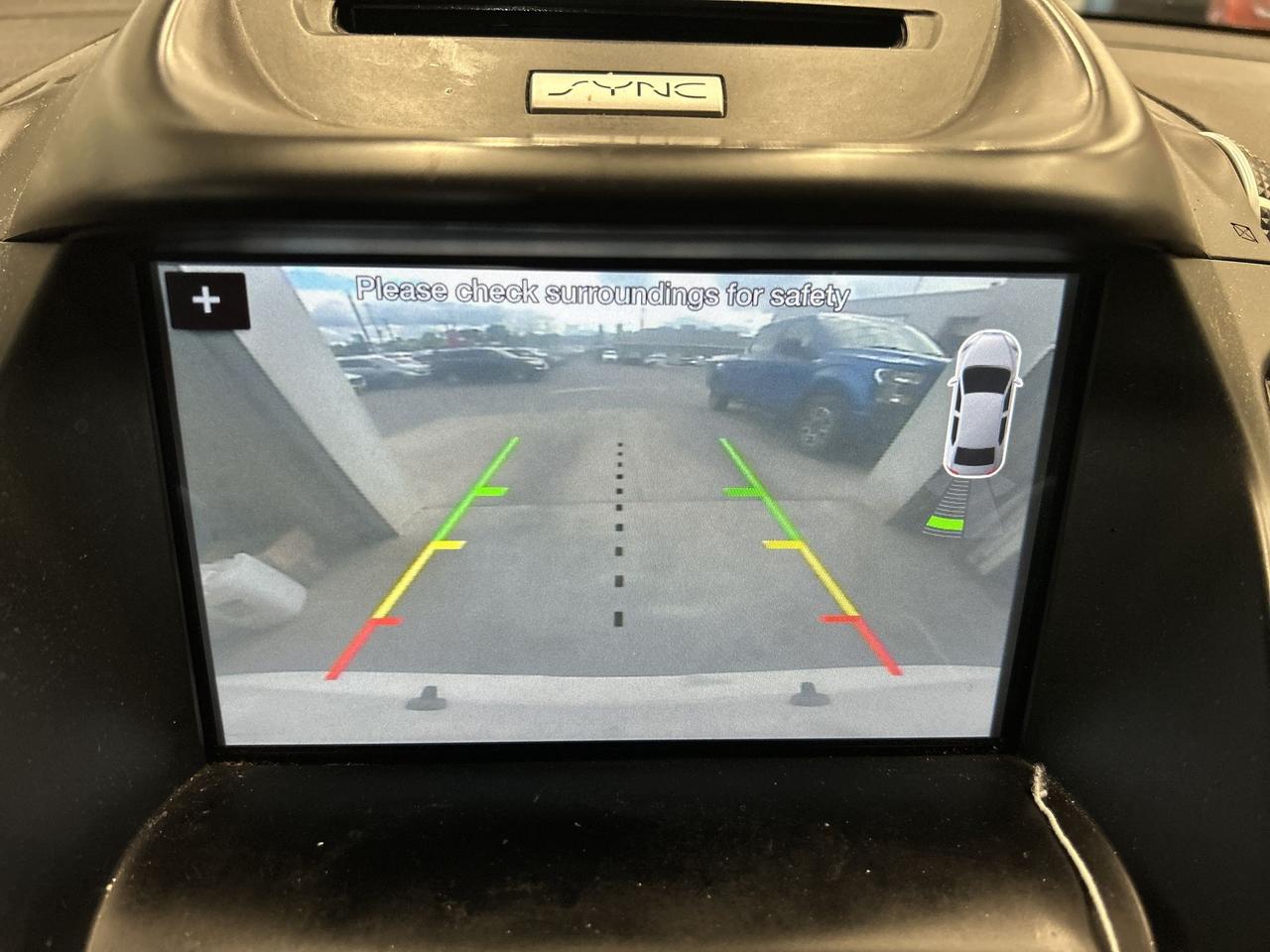 2017 Ford Escape 4WD 4dr SE Photo2