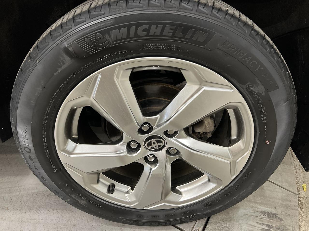 2021 Toyota RAV4 HYBRID LIMITED AWD | LEATHER | SUNROOF | 360 CAM Photo