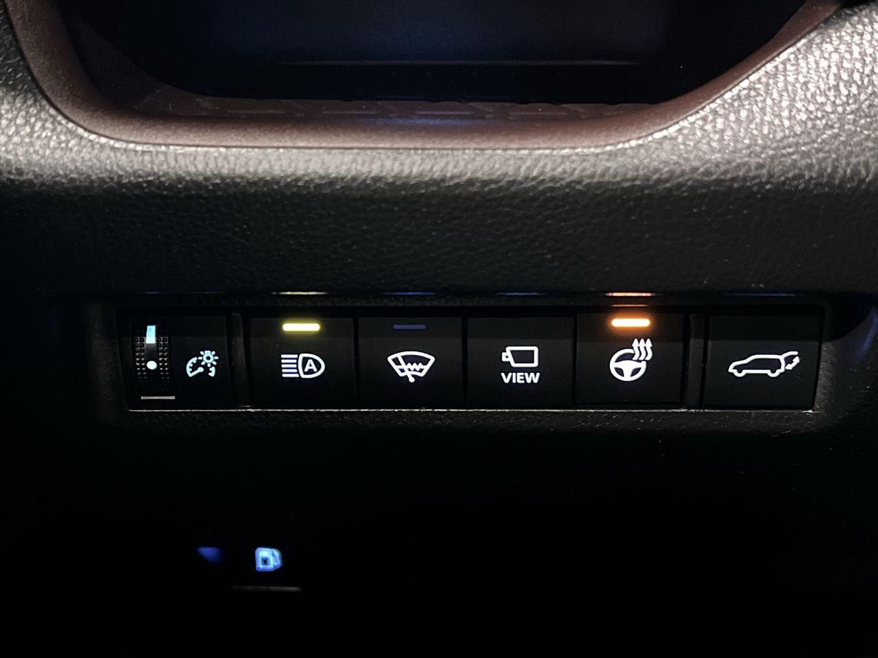2021 Toyota RAV4 HYBRID LIMITED AWD | LEATHER | SUNROOF | 360 CAM Photo