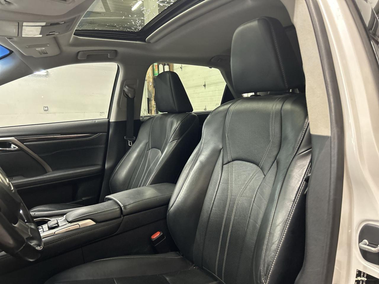 2017 Lexus RX RX350 AWD | LUXURY PKG | HTD LEATHER | SUNROOF Photo2