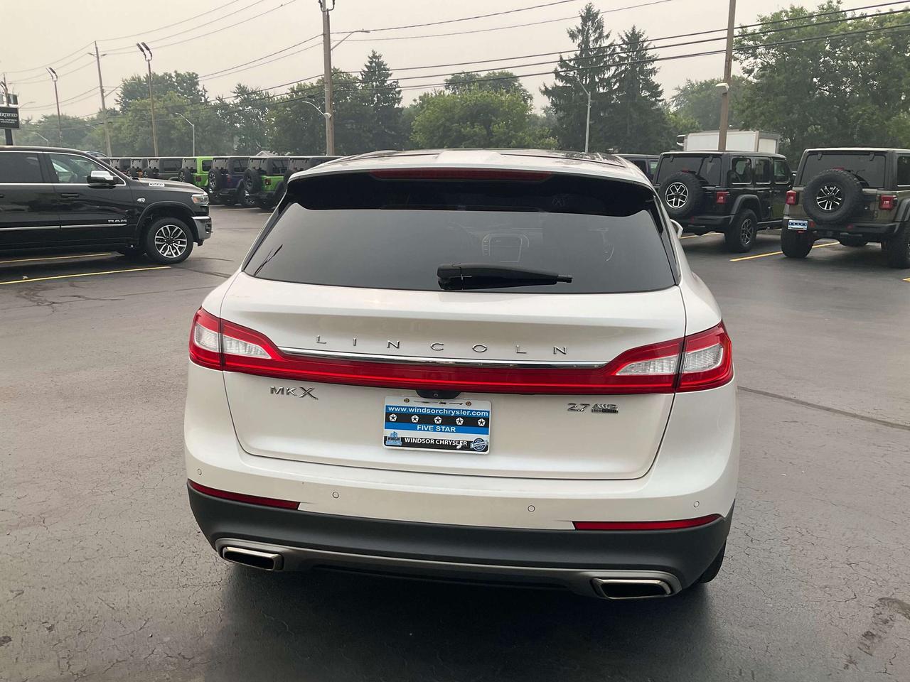 2016 Lincoln MKX LOW KMS / LEATHER / SUNROOF Photo