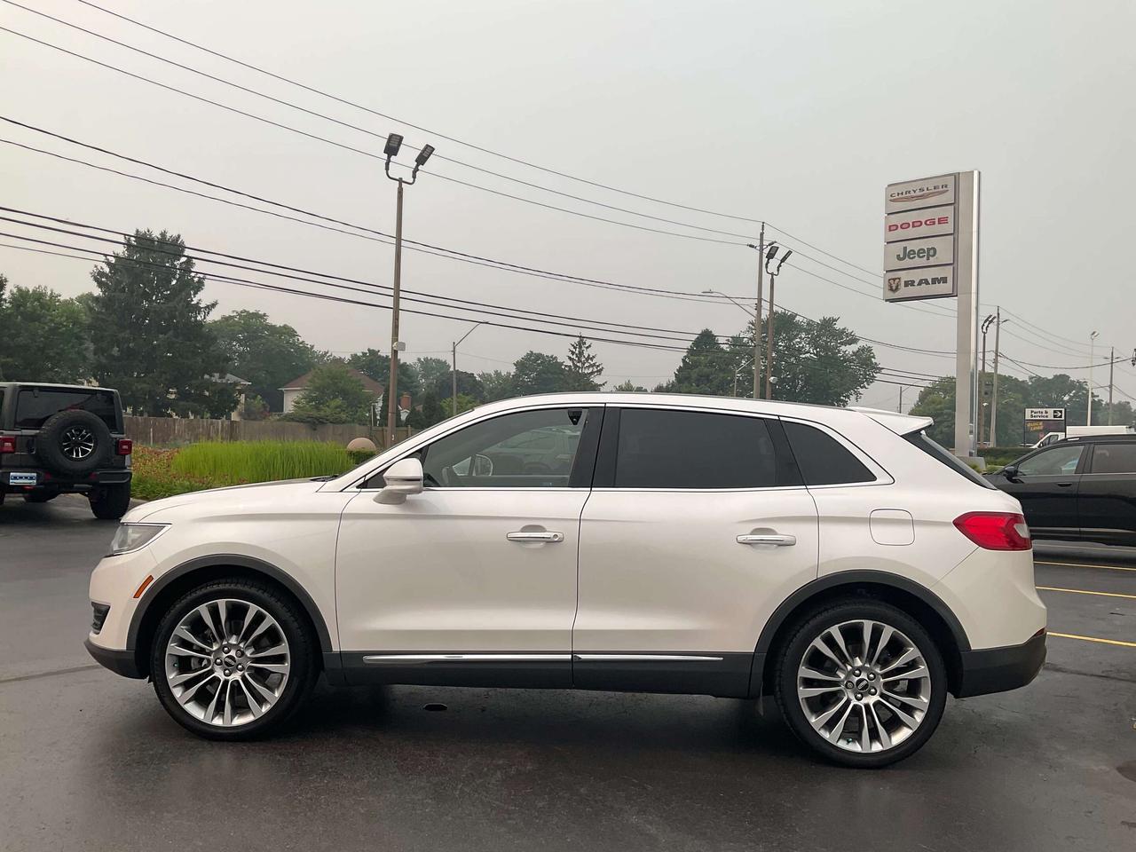 2016 Lincoln MKX LOW KMS / LEATHER / SUNROOF Photo