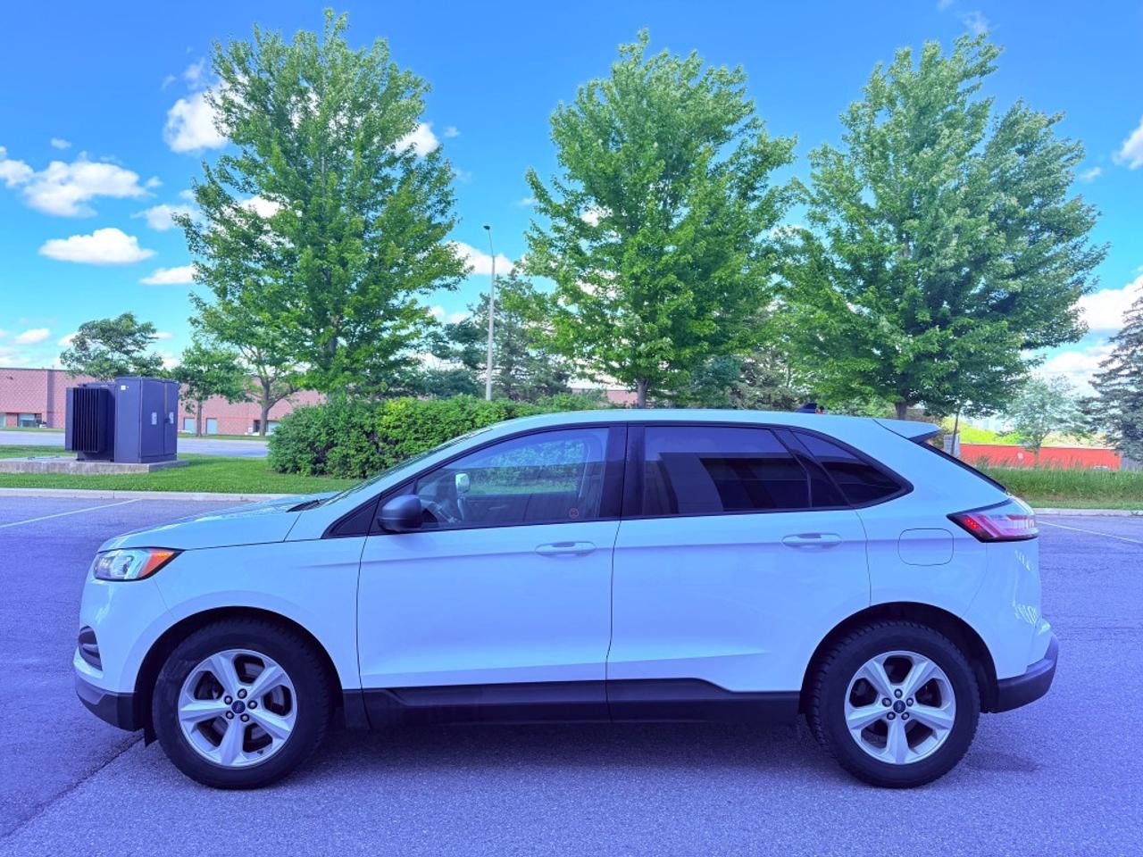 2019 Ford Edge SE 4dr All-wheel Drive Automatic Photo3