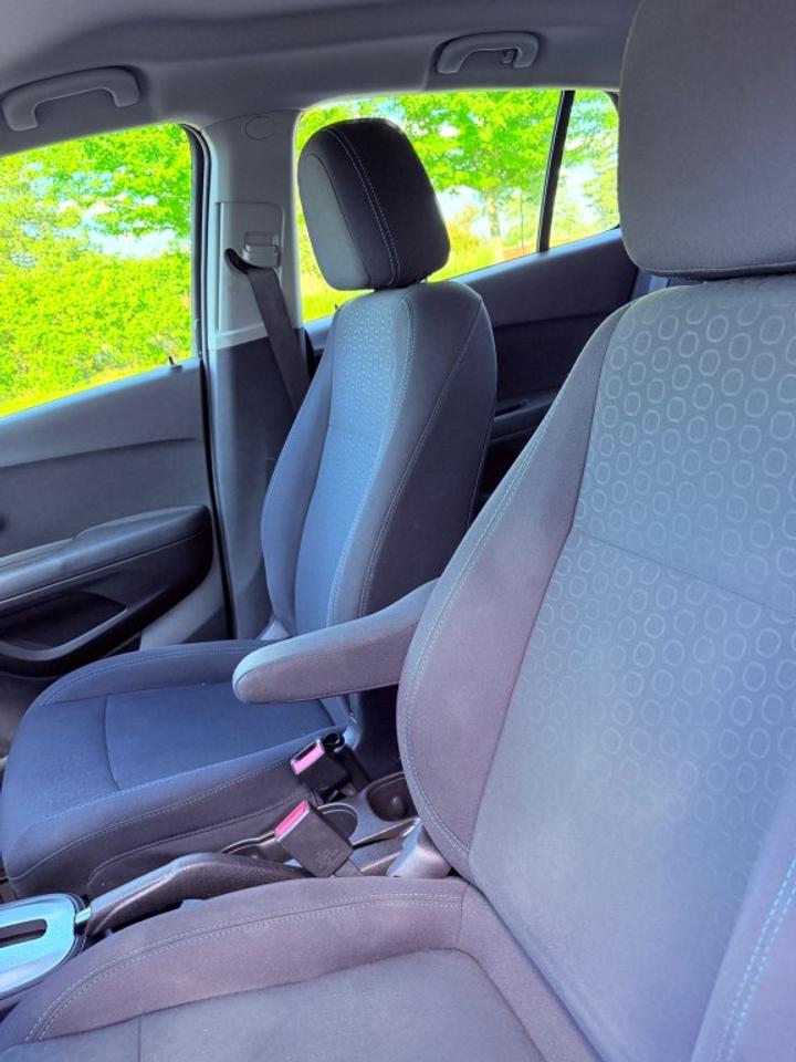 2016 Chevrolet Trax Front-wheel Drive 4dr LS Photo