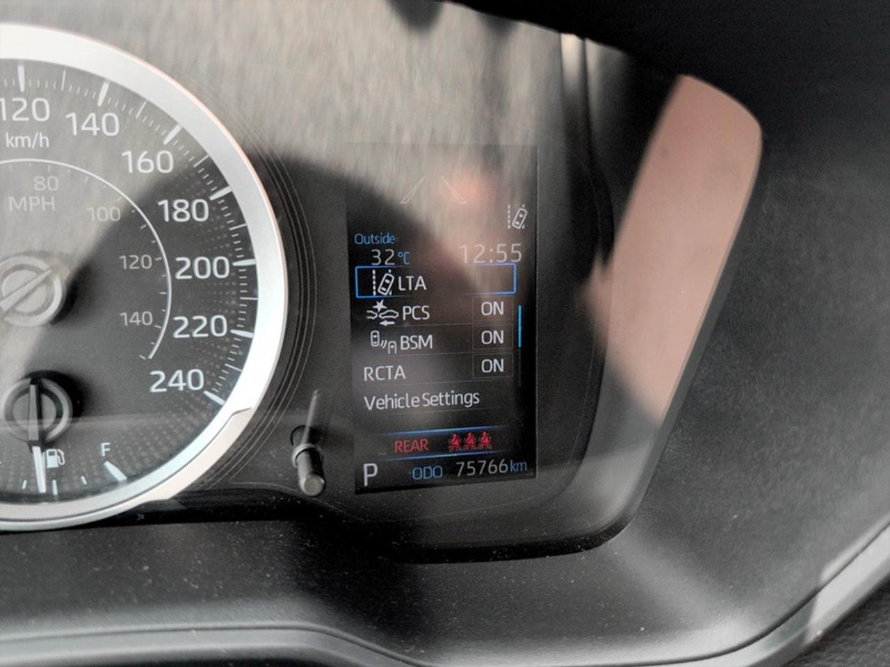 2021 Toyota Corolla LE Ugrade  *LOW KMS - CLEAN CARFAX* Photo