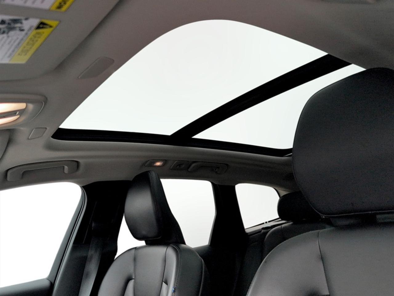 2023 Volvo XC60 B6 Core Photo