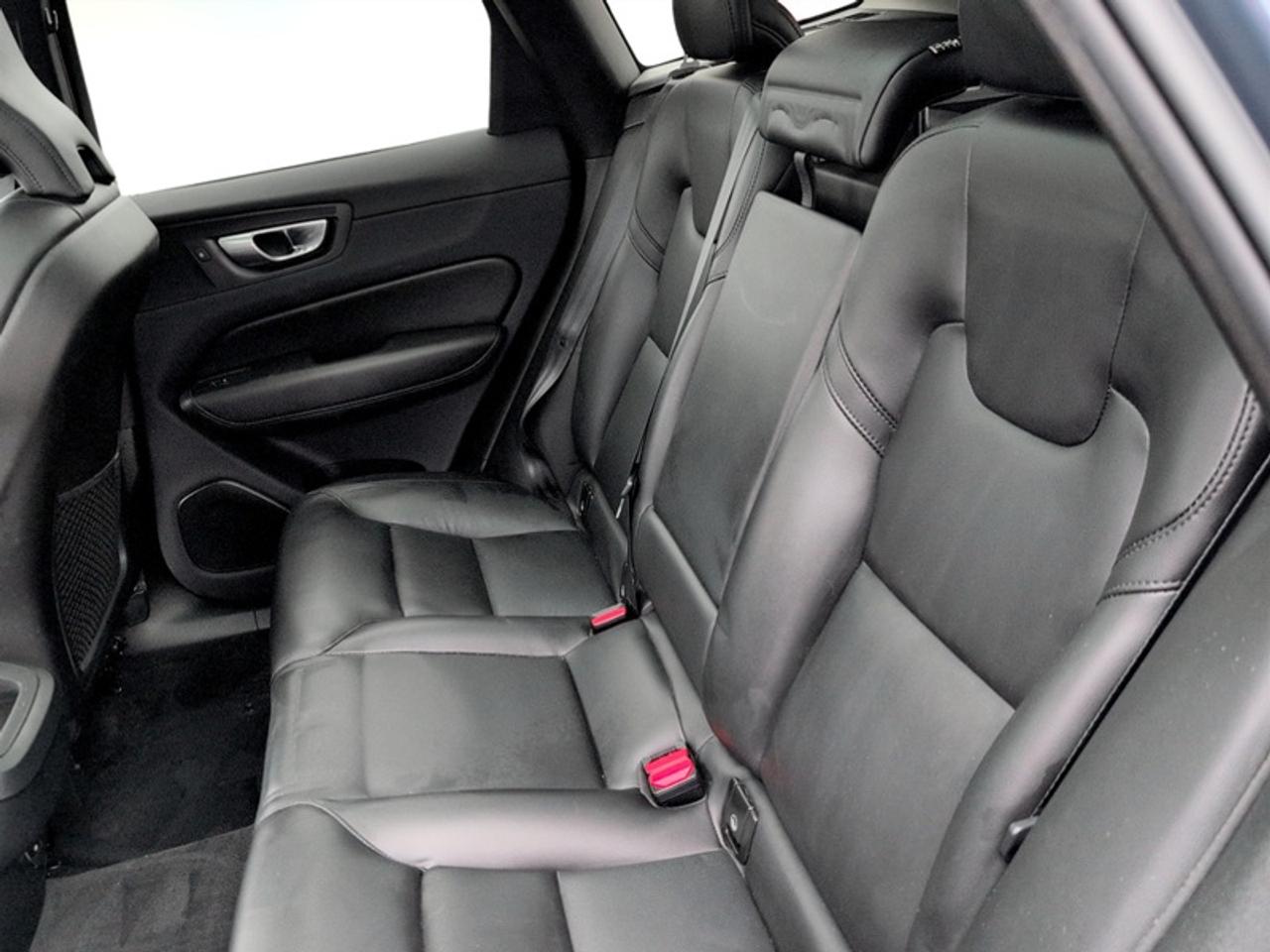 2023 Volvo XC60 B6 Core Photo