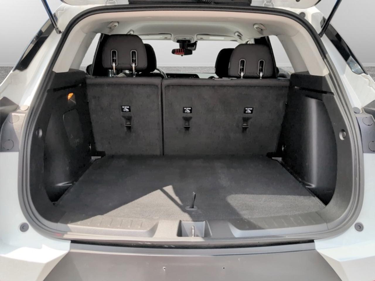 2024 Chevrolet TrailBlazer LT  **LOW MILEAGE** Photo