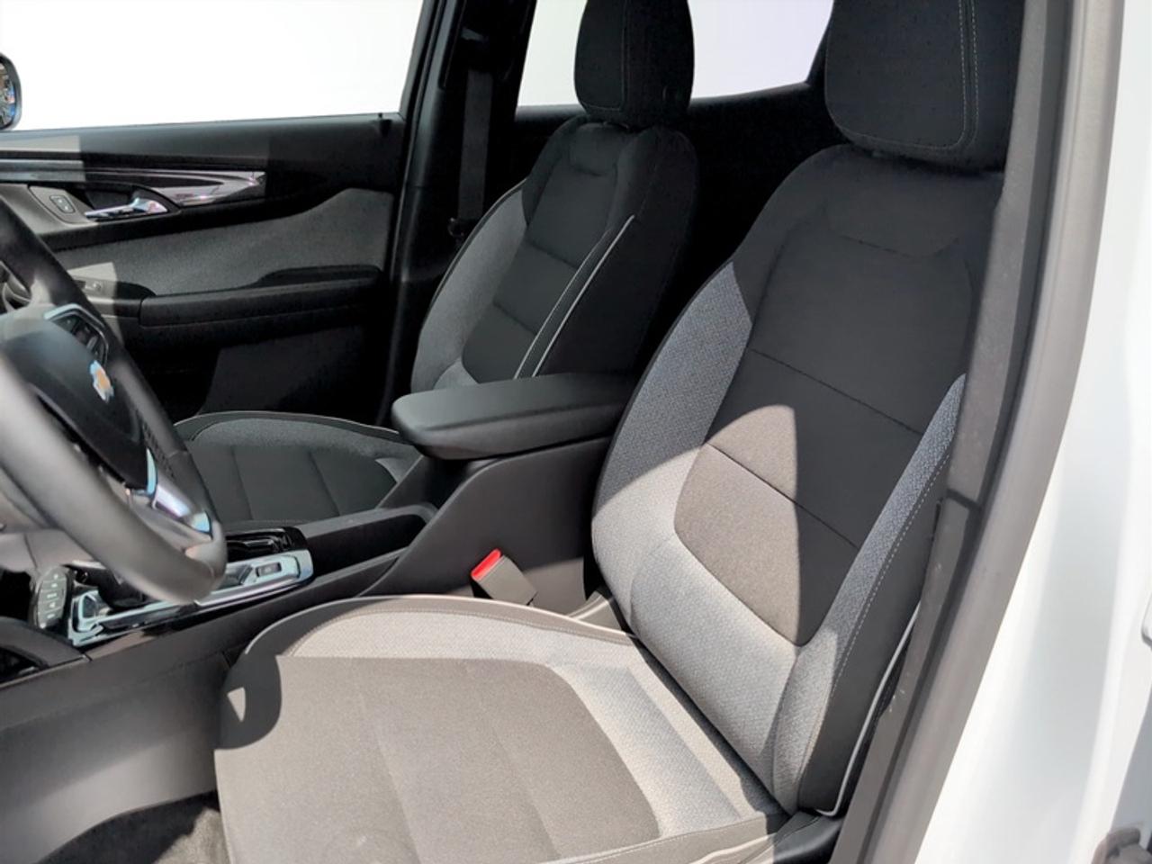 2024 Chevrolet TrailBlazer LT  **LOW MILEAGE** Photo