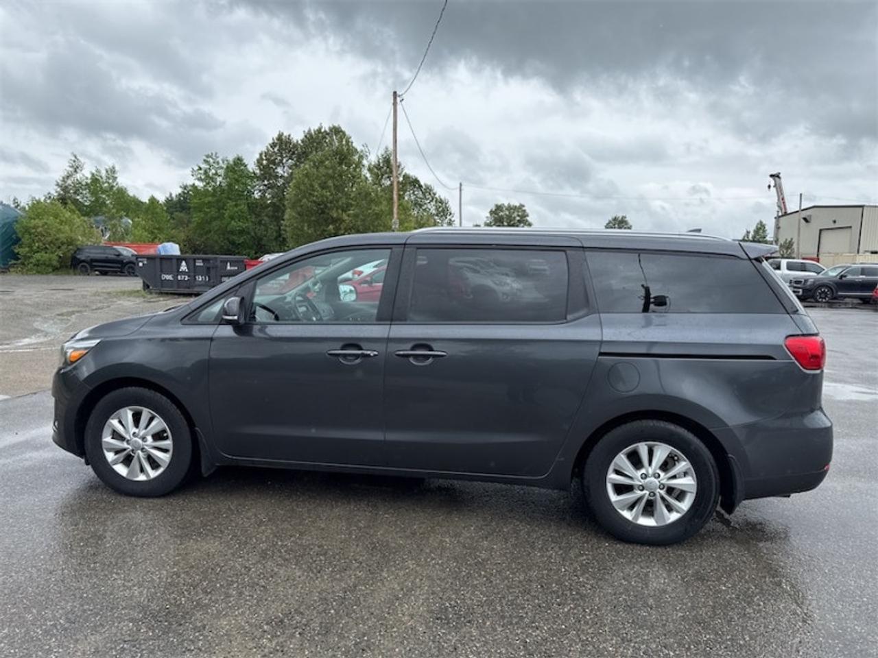 2017 Kia Sedona LX+  One Owner - $184 B/W Photo