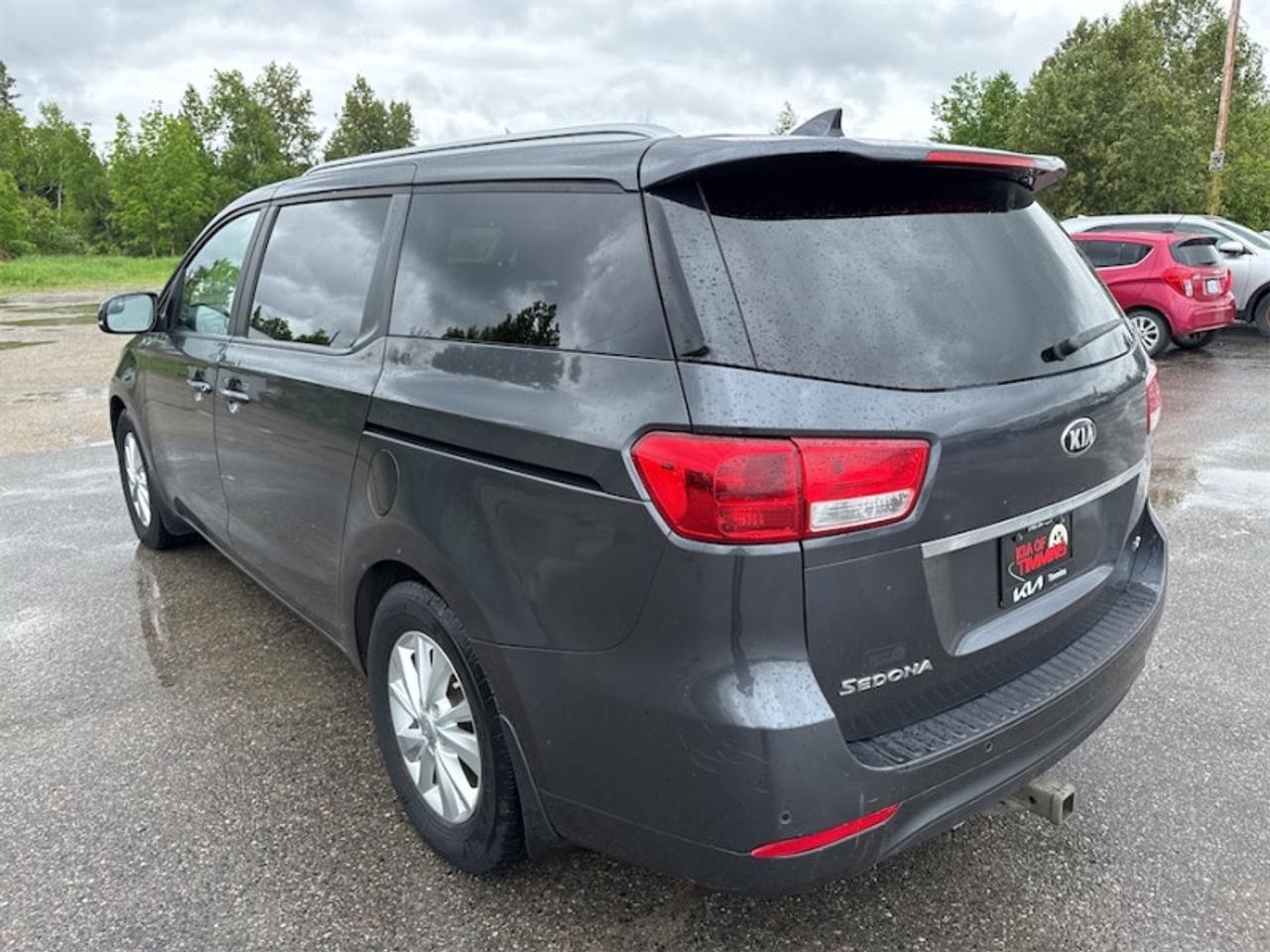 2017 Kia Sedona LX+  One Owner - $184 B/W Photo