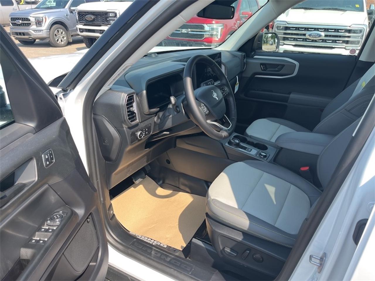 2026 Ford Bronco Sport Badlands  - Sunroof Photo5