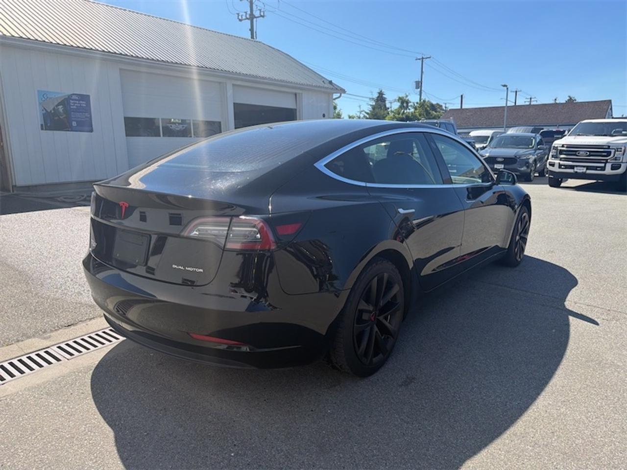 2019 Tesla Model 3 LONG RANGE  - Low Mileage Photo4