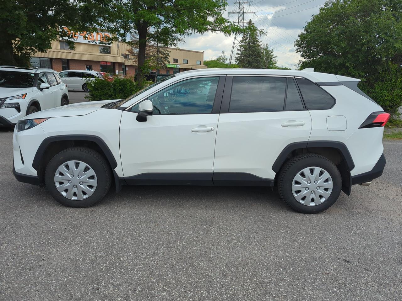 2023 Toyota RAV4 LE