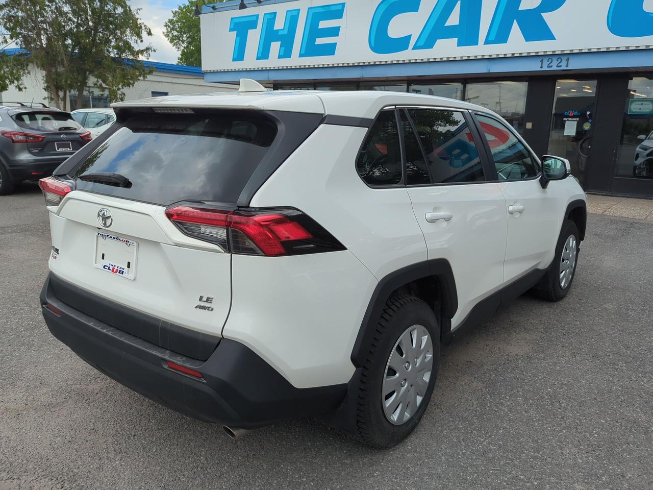 2023 Toyota RAV4 LE
